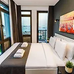 Monnas Bosphorus * Стамбул