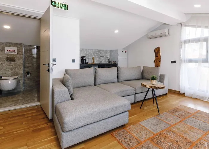 Monnas Bosphorus Apartment Istanbul