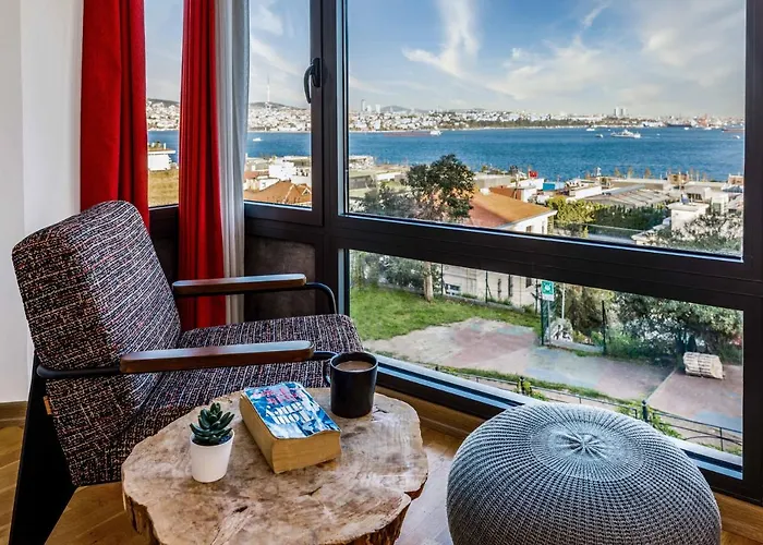 Monnas Bosphorus Istanbul