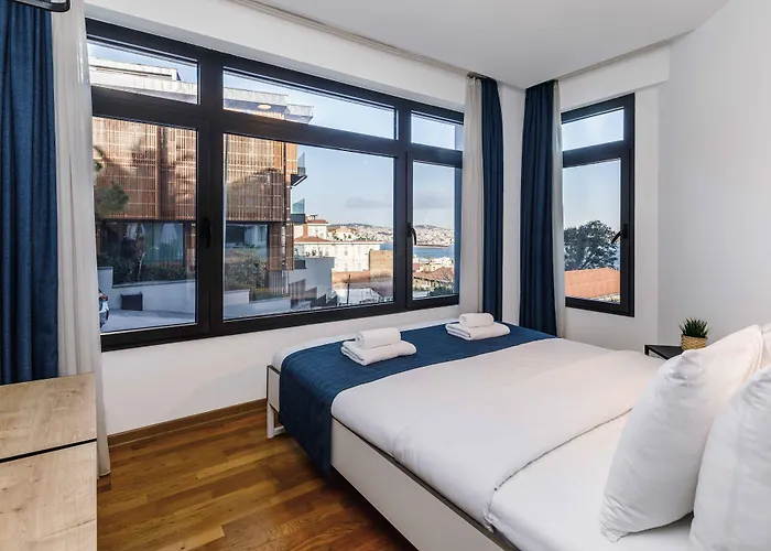 Monnas Bosphorus Apartment