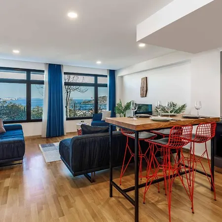 Monnas Bosphorus Apartment
